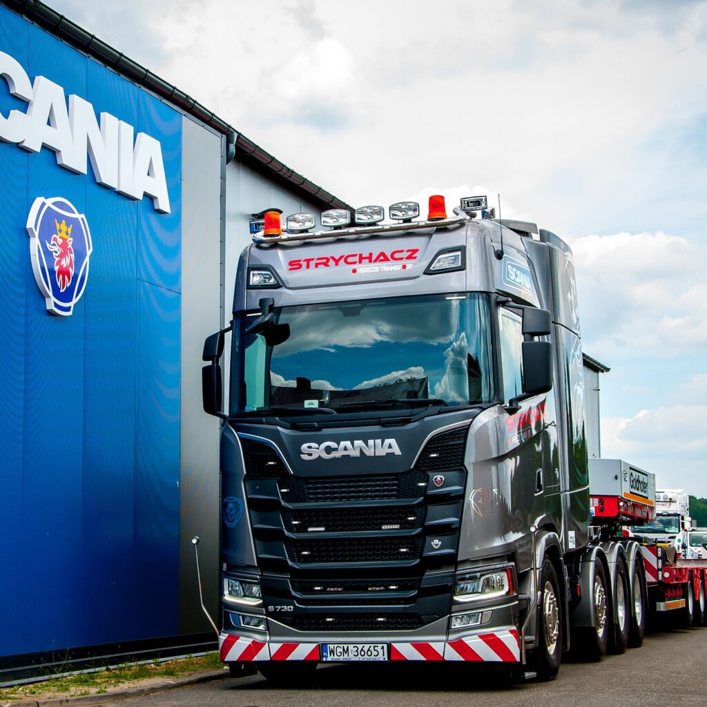 What Does a 4×4 Truck Mean? Drivetrain Basics Explained