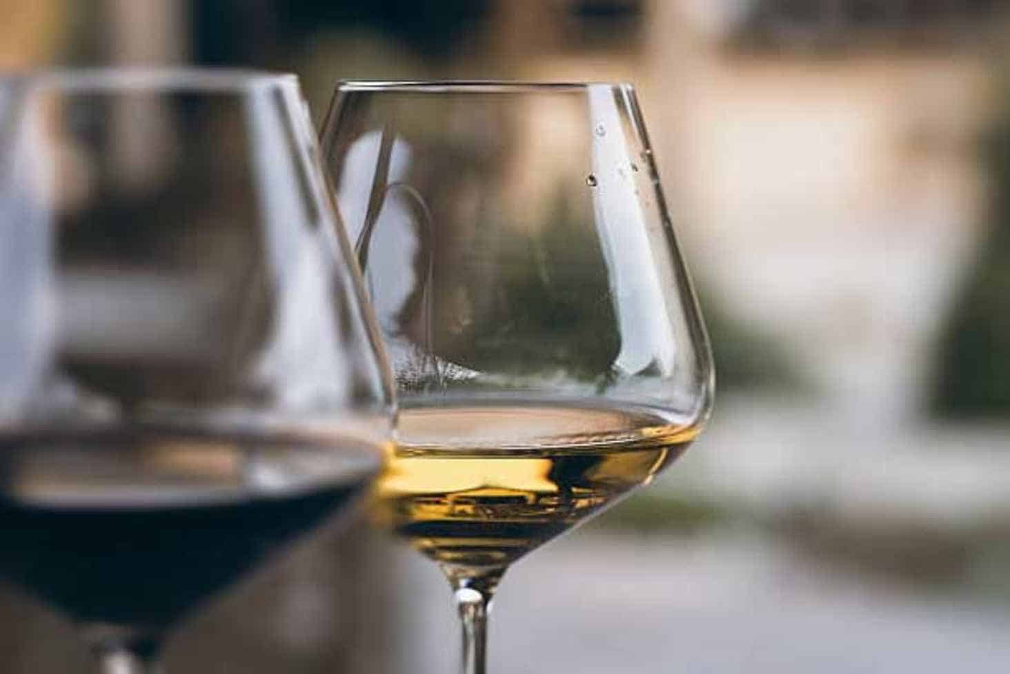 What Does Buttery Mean in Wine? Flavor Notes Explained